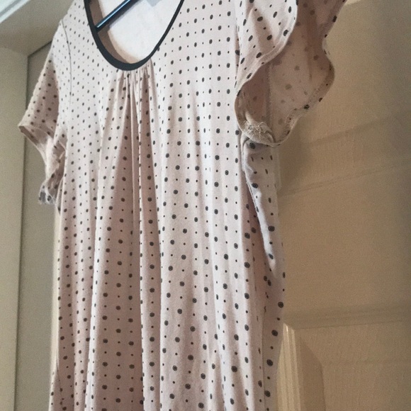 3/$25 ———
H&M Polkadot Top - Picture 2 of 4